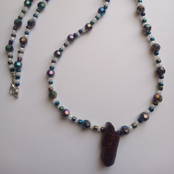 Purple iridescent necklace - Picture 4 of 6